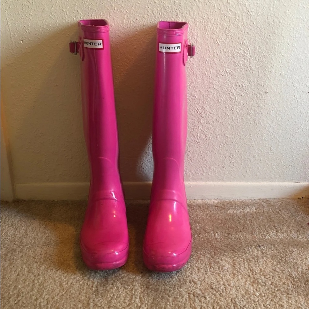 Lipstick Hunter boots